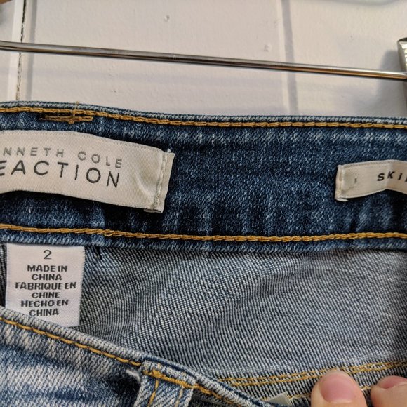 Ripped skinny jeans - Picture 3 of 3